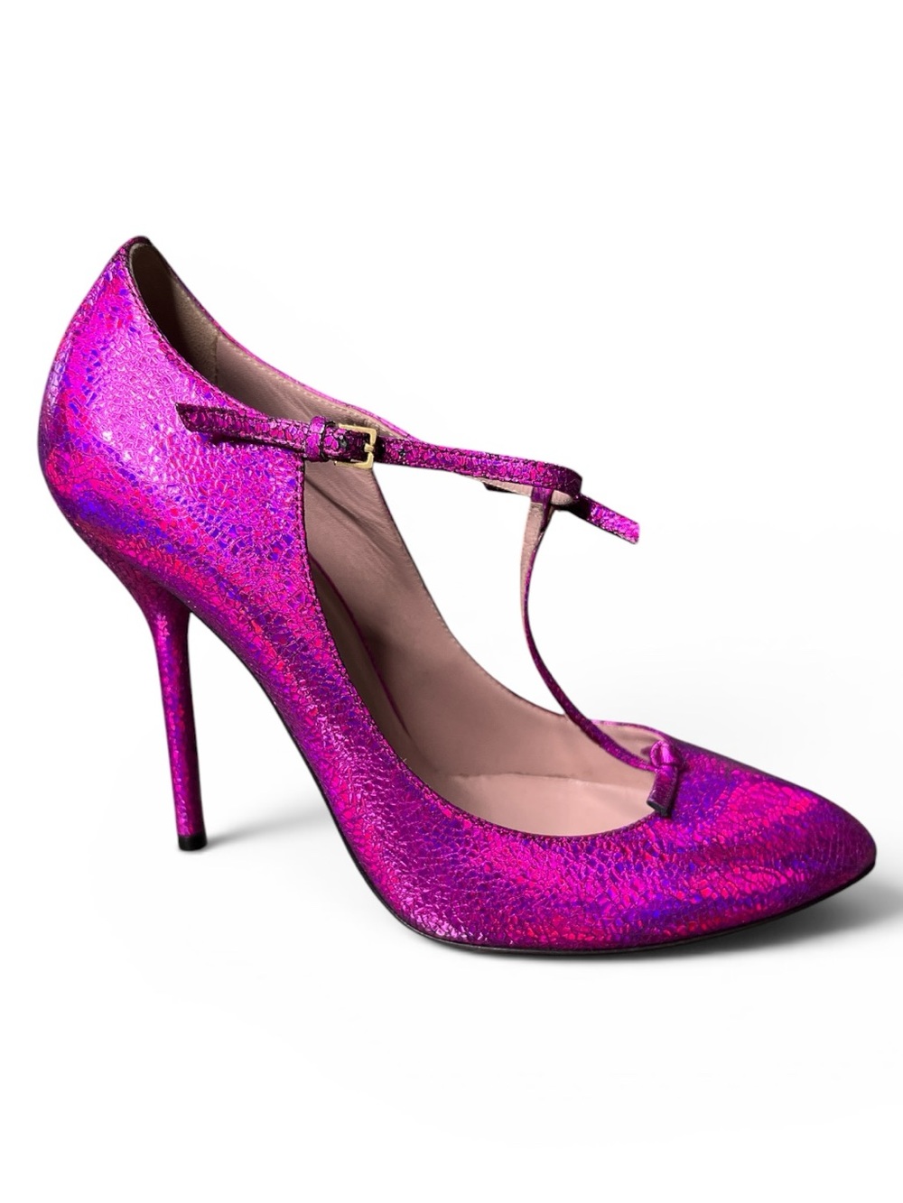 Gucci Size 38.5 Pink Metallic Holographic Crackled Leather Beverly T-Strap Pumps